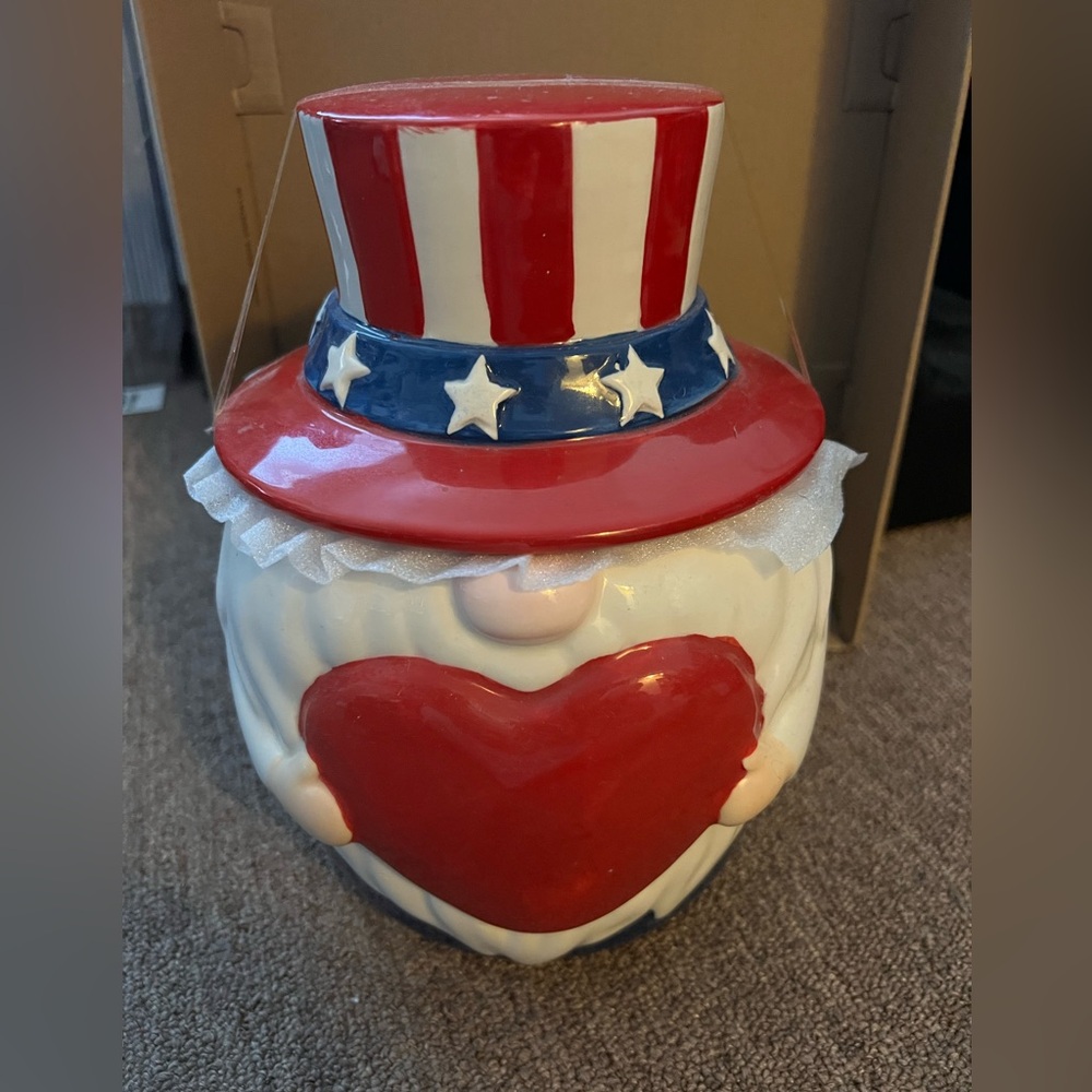 Gnome American Statue for home decor NWT